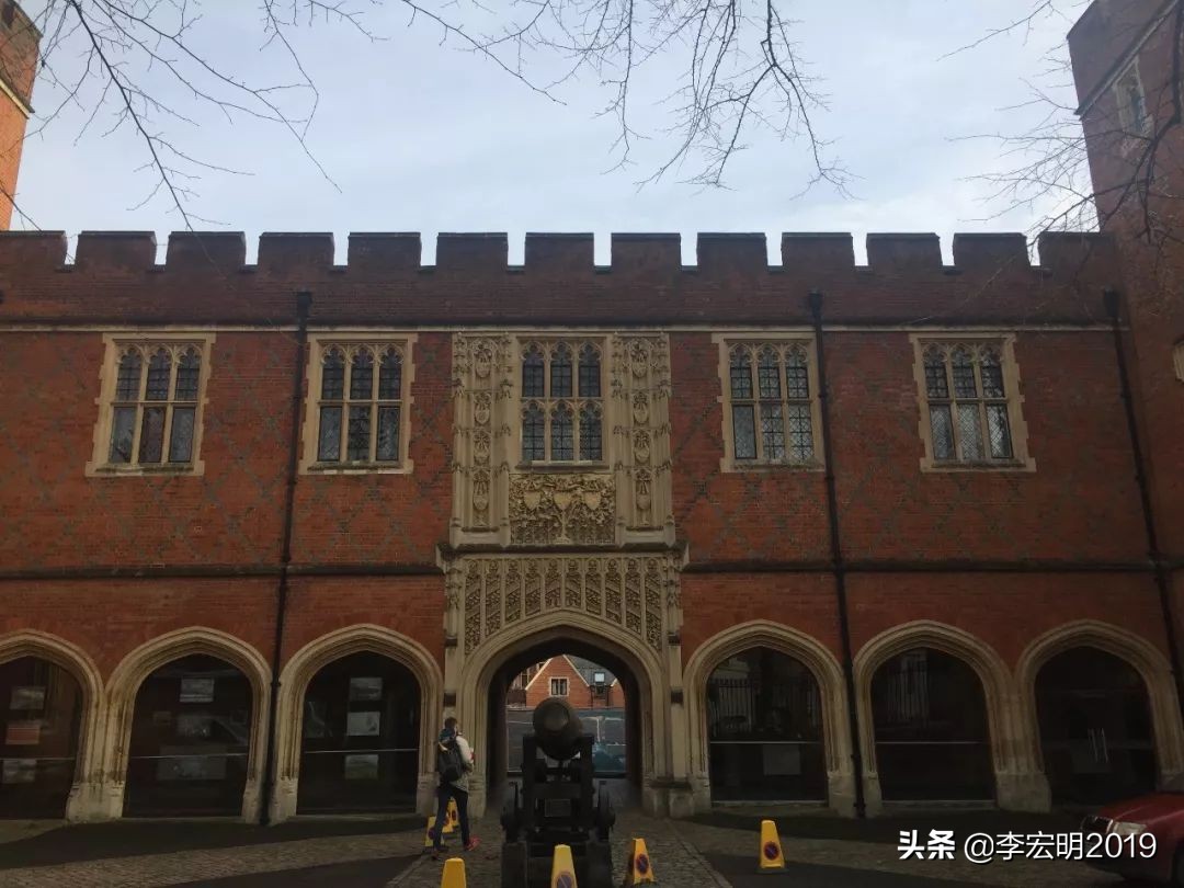 英国伊顿公学在哪里,英国贵族学校伊顿公学