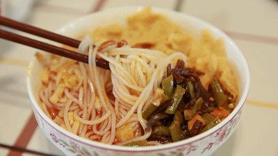 武汉美食牛肉面20块一碗,武汉好吃的老碗面