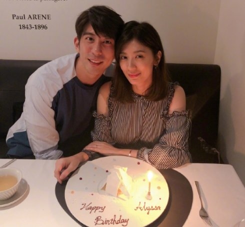 贾静雯补办婚纱照,巴厘岛复婚