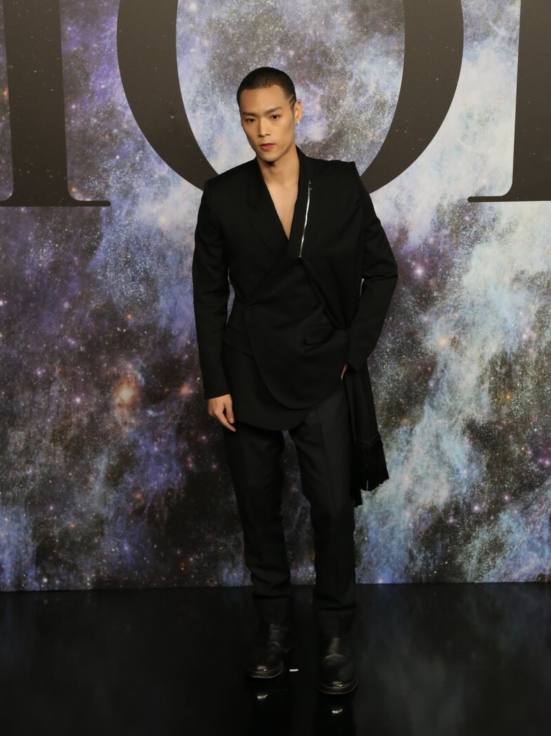 圆脸发型男最流行什么发型,发型设计与脸型搭配男生长脸刘海