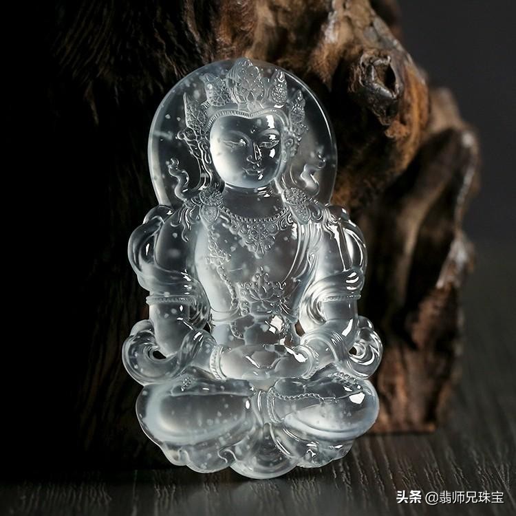 翡翠木那和莫西沙有什么区别,木那翡翠和莫西翡翠哪个好