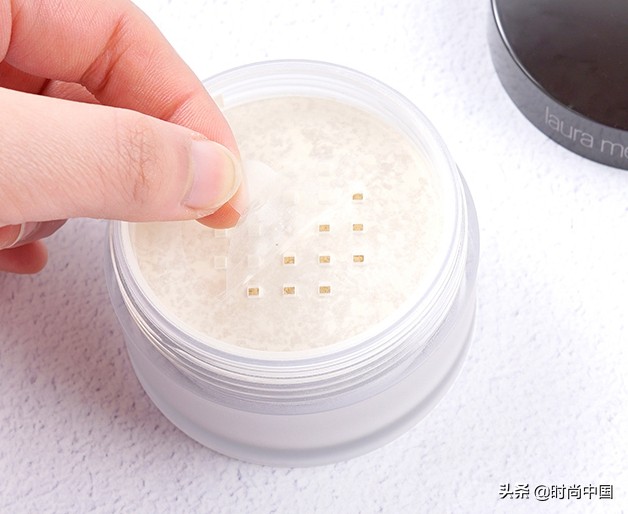 散粉蜜粉推荐不脱妆,想要遮瑕控油的定妆粉