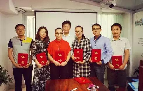 如何成功开一家眼镜店,如何用10万元开一家眼镜店