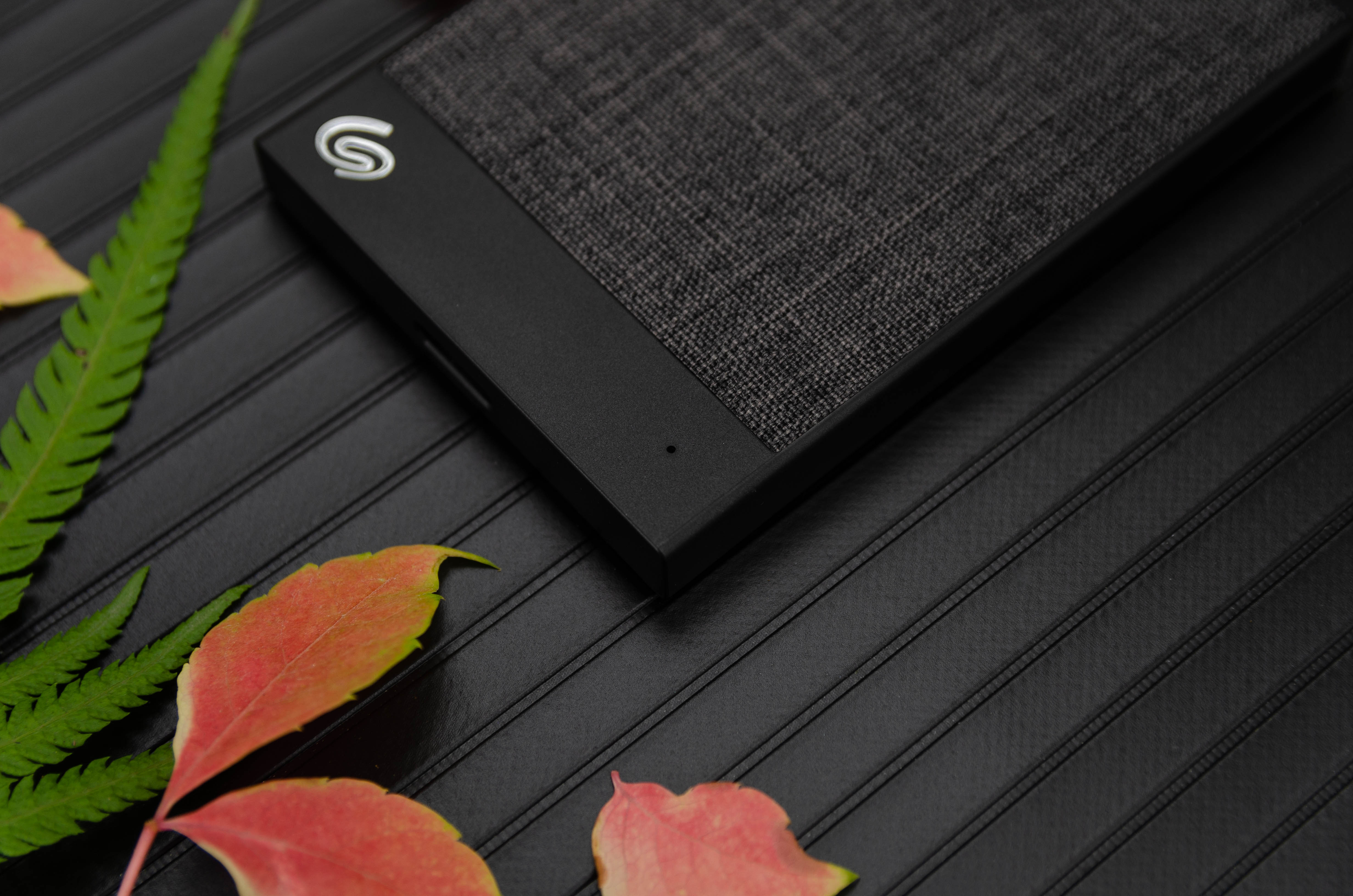 希捷机械移动硬盘哪个系列的好,轻奢希捷锦系列