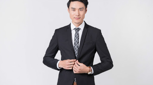 遇到一个吹毛求疵的上司该如何,办公室职场生存法则与技巧