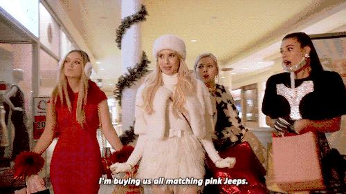 我花1000多块买的毛绒包，后来发现有点贵！