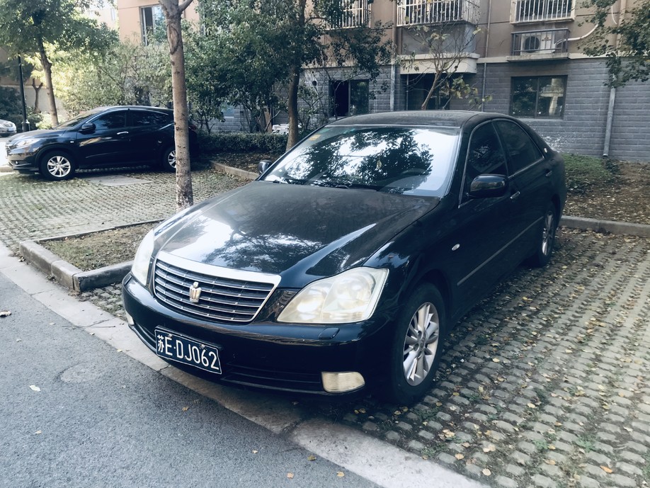 跑了最多里程的皇冠,皇冠2.5和雅阁2.4哪个动力好