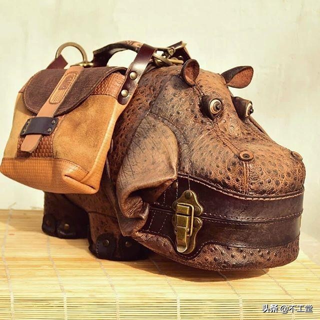 吸引异性表情包,吸引人的眼球包包