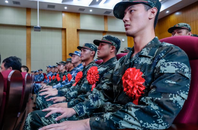 2021年大学生新兵入伍注意事项,刚入伍的新兵会被刷下来吗