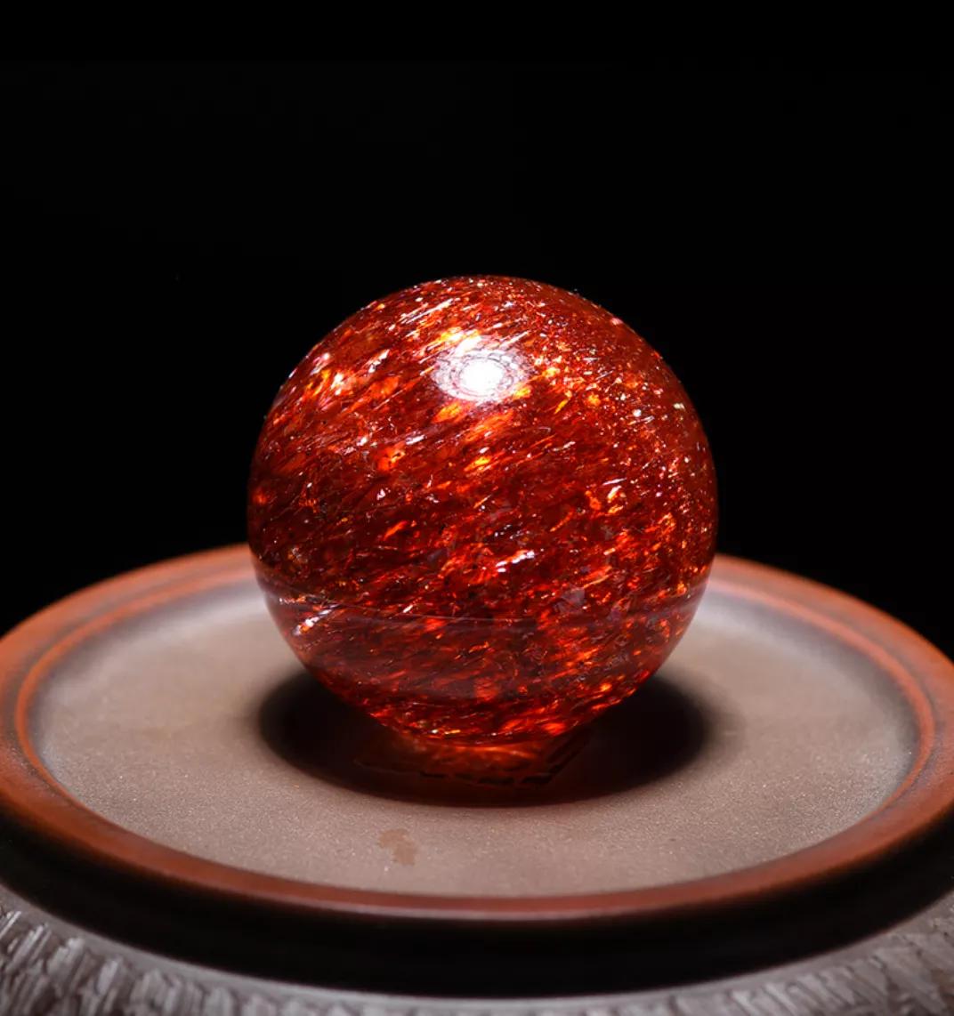 什么是草莓晶,金草莓晶是啥