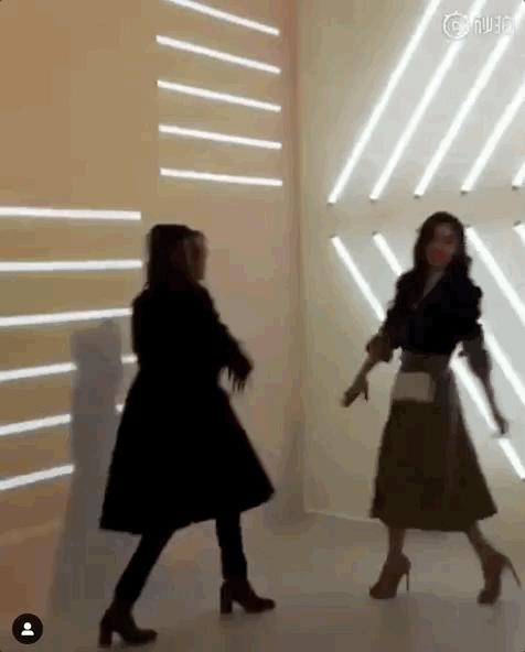 杨幂和肯豆现在的照片,杨幂与肯豆穿的高跟鞋