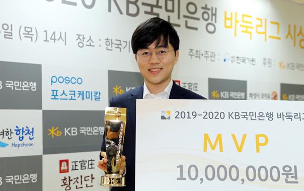 2020韩国颁奖典礼防弹少年团,2022颁奖典礼韩国参加名单