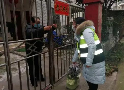 战疫情网格员,战疫一线基层防疫党员在行动