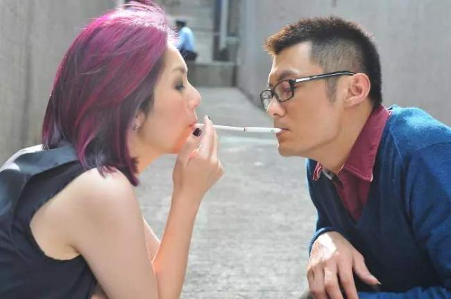 杨千嬅演唱会感动落泪,杨千嬅庆祝生日