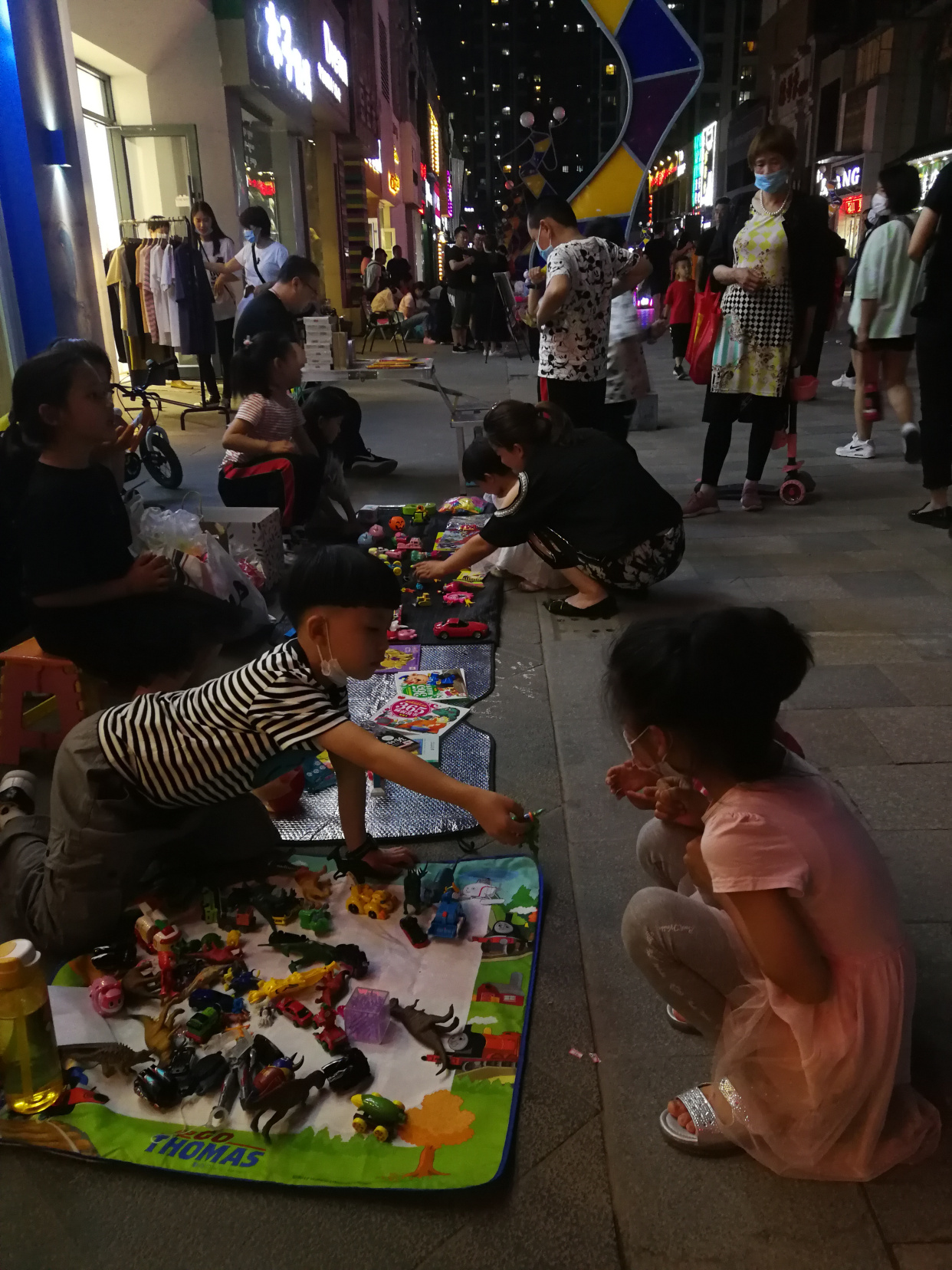 呼和浩特摆摊适合摆什么,呼和浩特哪能免费摆摊