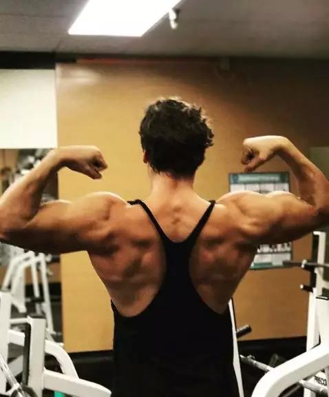 施瓦辛格的女佣年轻时候图片,施瓦辛格与女佣的儿子