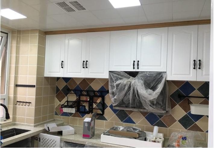 怎样鉴别石英石台面的真假,石英石的台面如何辨别真假