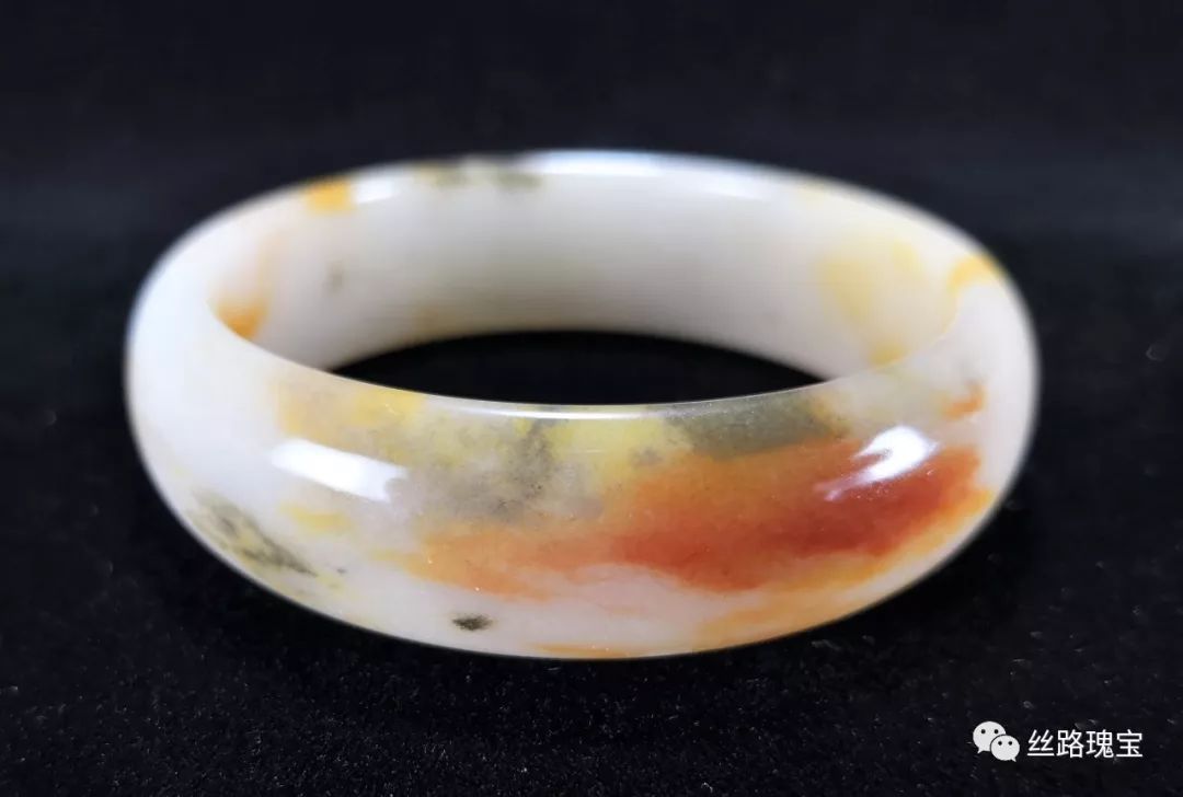 100万元金丝玉手镯最高价格及图片,2018金丝玉手镯真实价格