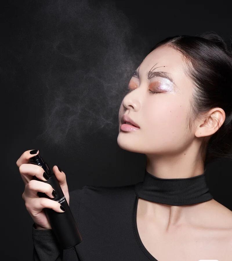 欧莱雅定妆喷雾和植村秀哪个好,植村秀和欧莱雅的定妆喷雾哪个好