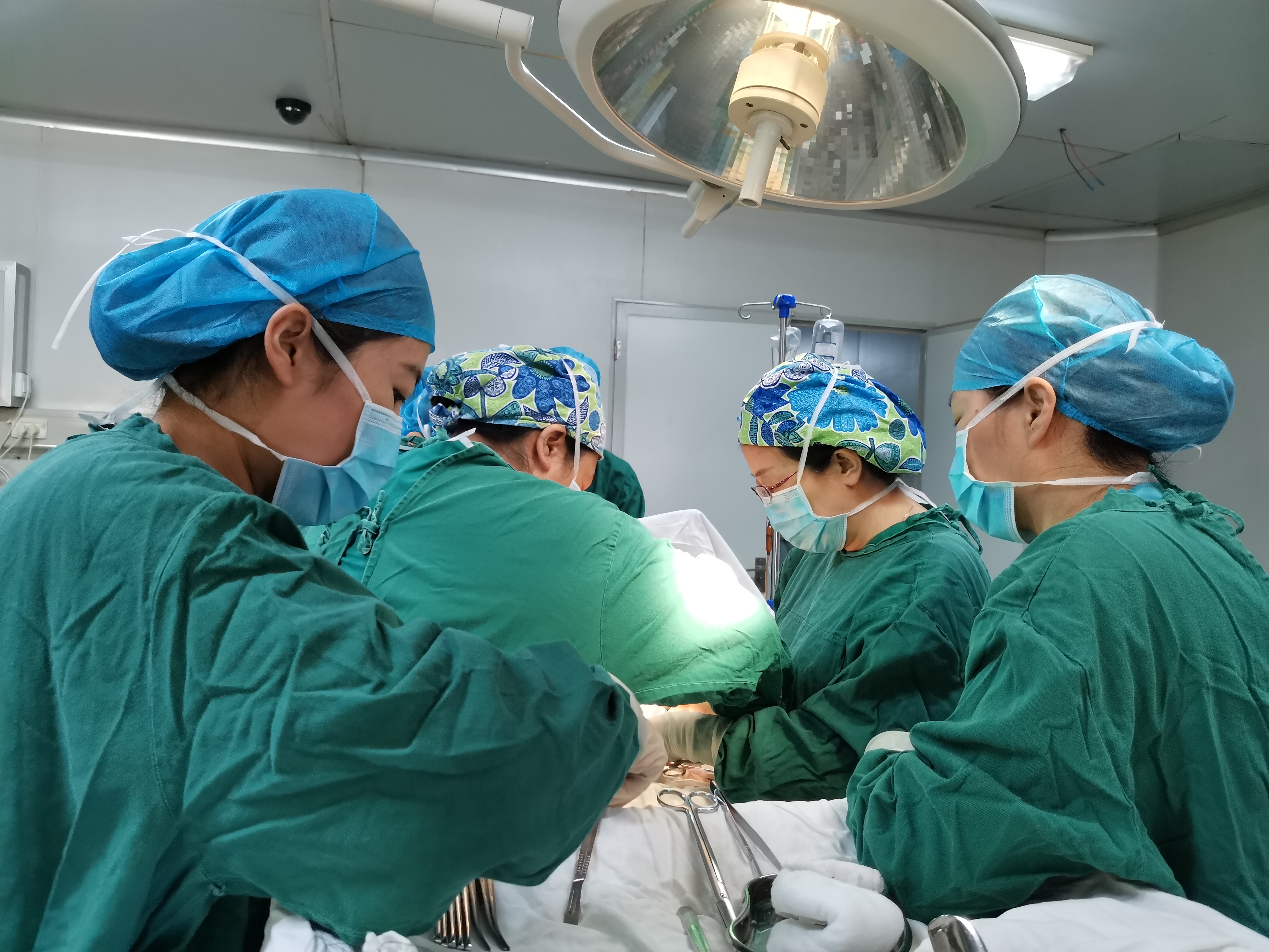 临近绝经期腺肌症,腺肌症会随着绝经期消失吗