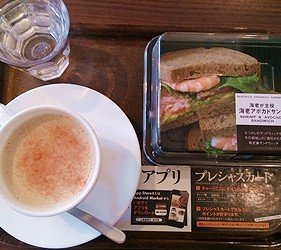 日本东京巢鸭商店街,东京巢鸭街区老照片