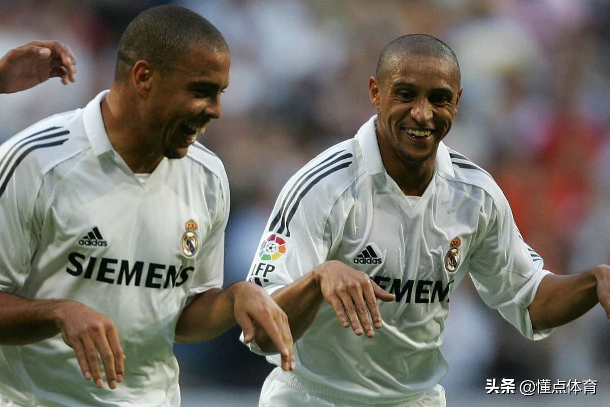 世界足球卡洛斯最佳边后卫,fc卡洛斯是最强边后卫吗