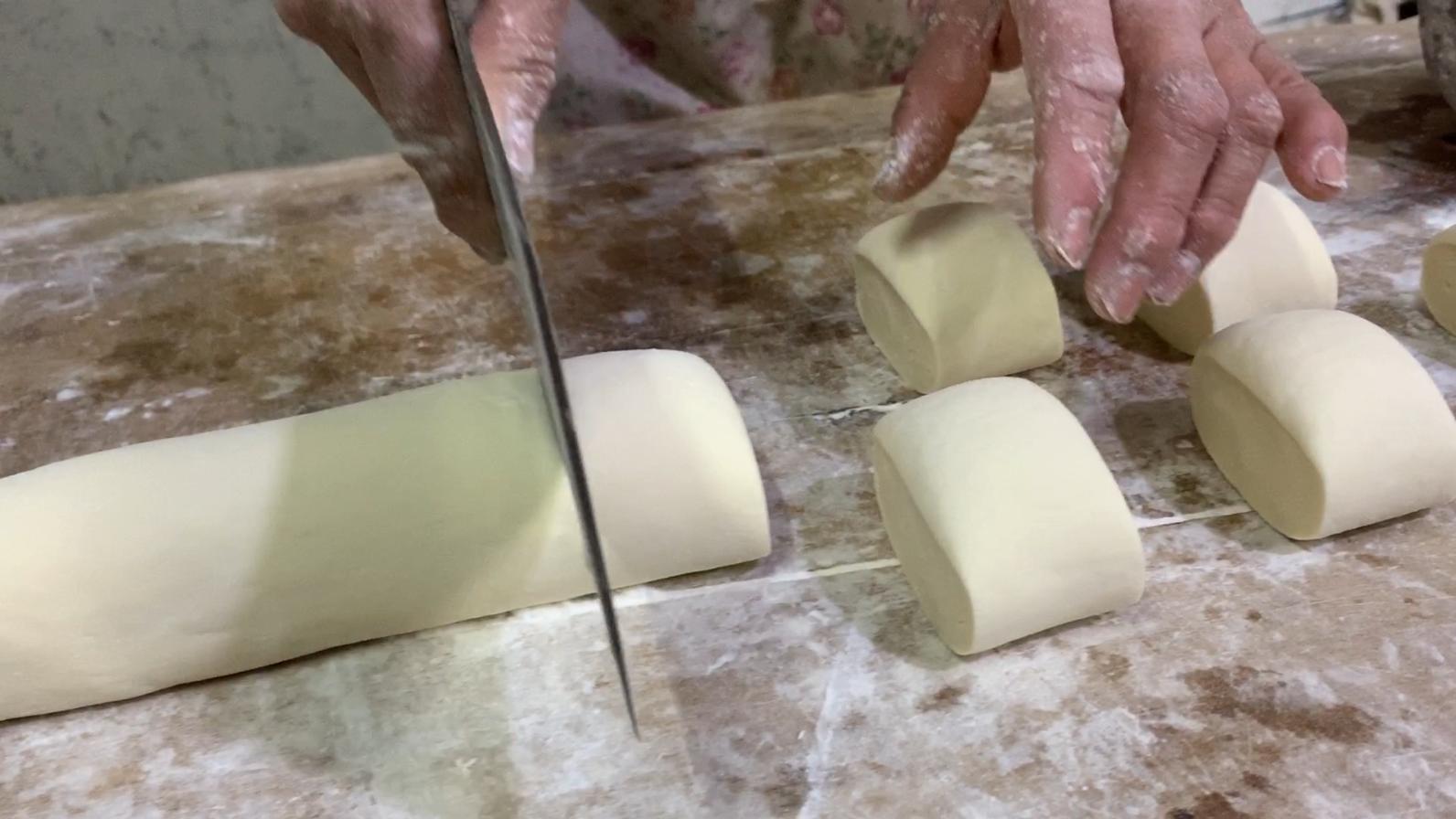 蒸馒头有讲究吗,蒸馒头只加酵母就错了