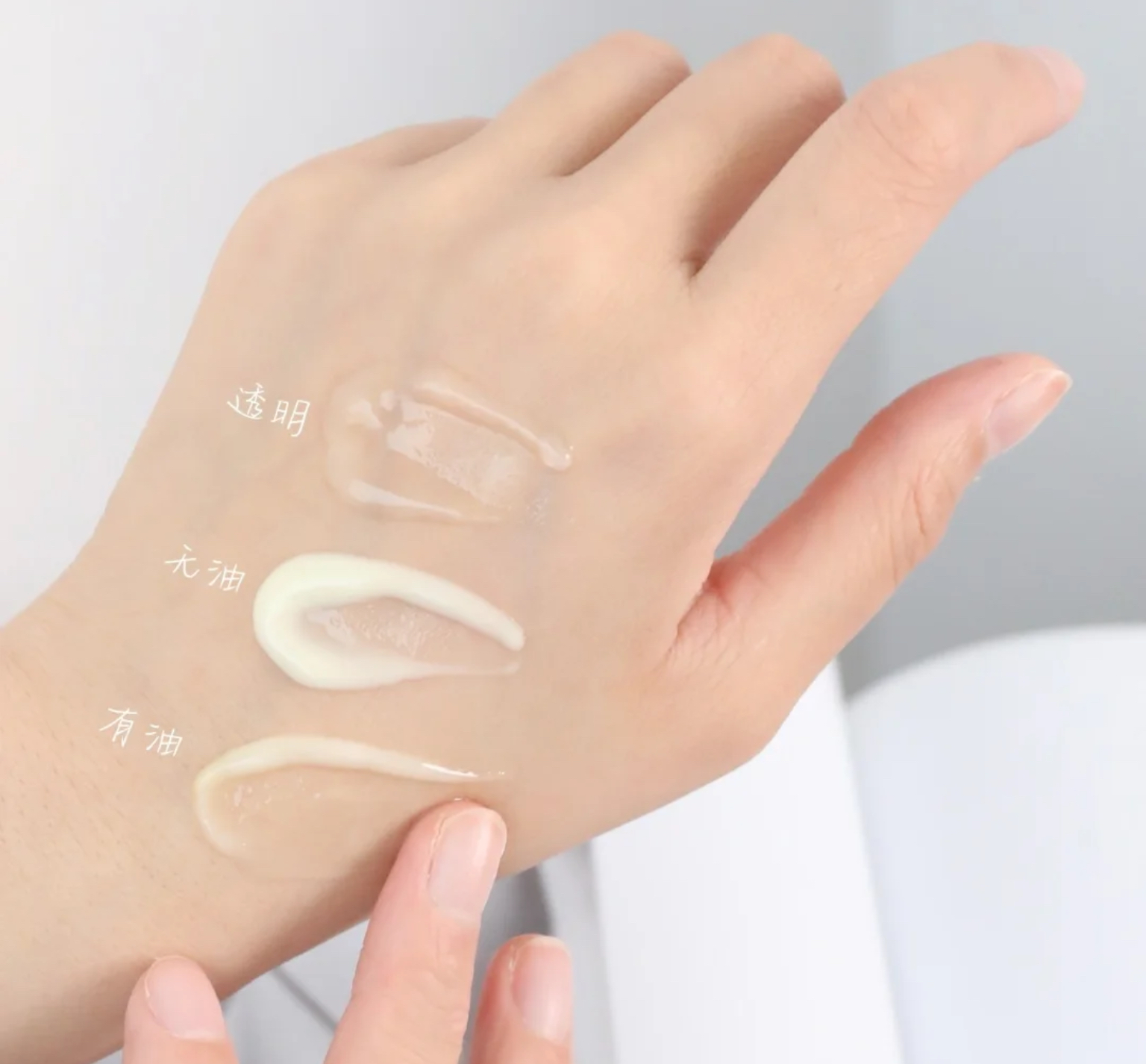 ahc水乳和珂润水乳哪个适合干皮,ahc神仙水和珂润水乳哪个更好用