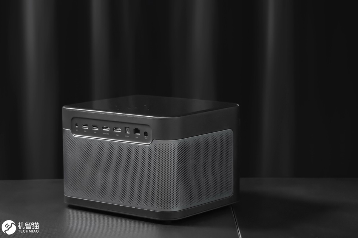 当贝激光x3投影用什么幕布,三色激光投影仪推荐当贝x3