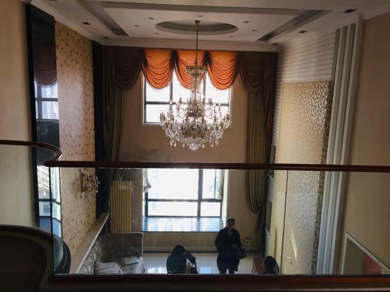 7月7号开拍正弘旗小区大豪宅