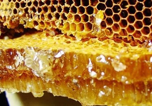 戚薇涂眼霜真的有效果吗,戚薇分享眼霜涂抹方法