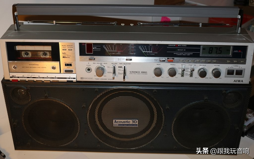 爱华cs-75x录音机,爱华808收音机是哪里产的