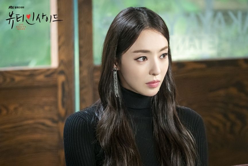 炸上热搜的她，说一句人间绝色不过分吧？