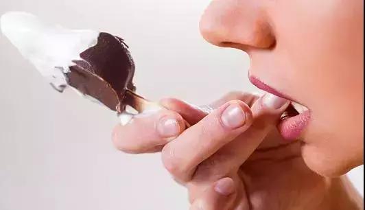 抖音美牙仪是真的吗,使用美牙仪的抖音网红靠谱吗