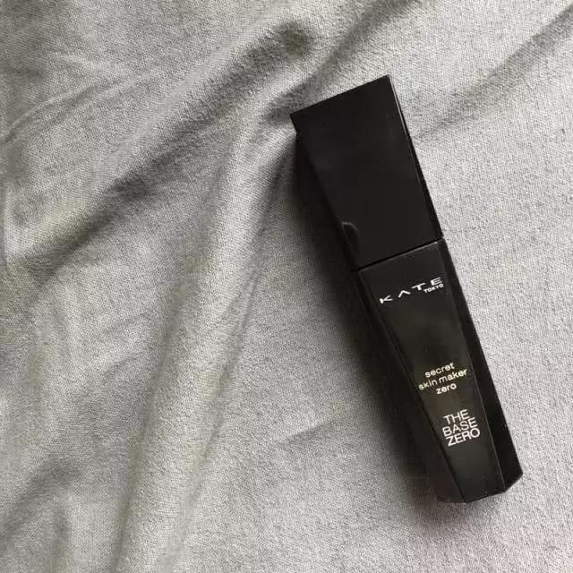 雅诗兰黛粉水油性肌肤,兰蔻和雅诗兰黛哪个粉底适合油皮