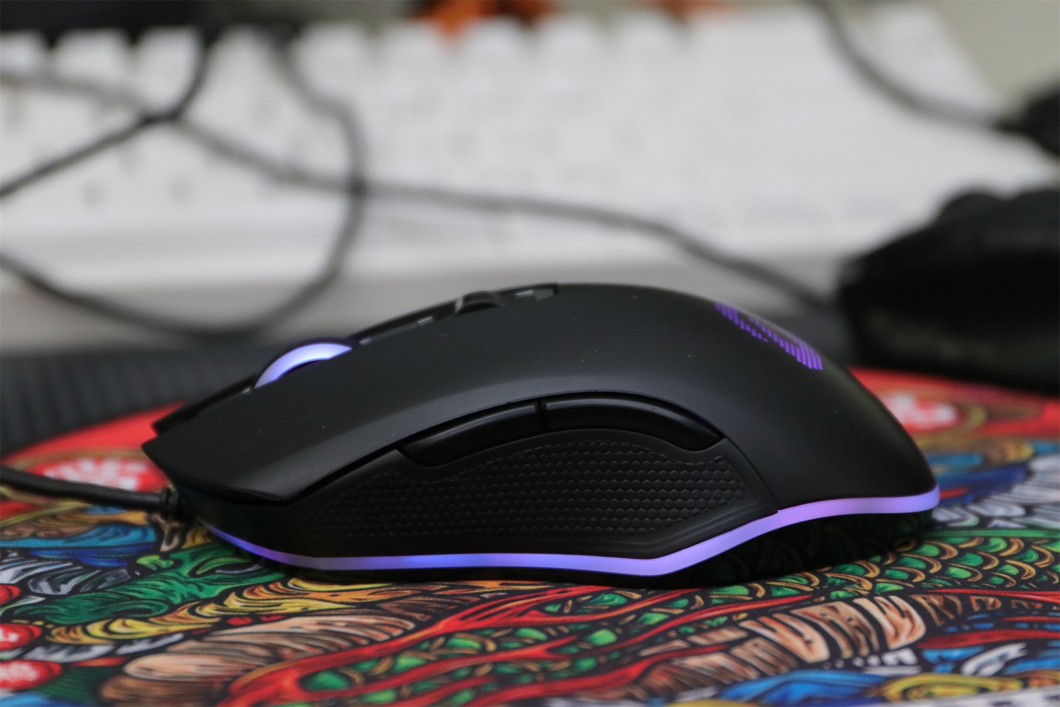 轻量化鼠标性价比推荐,200到300无线轻量化鼠标