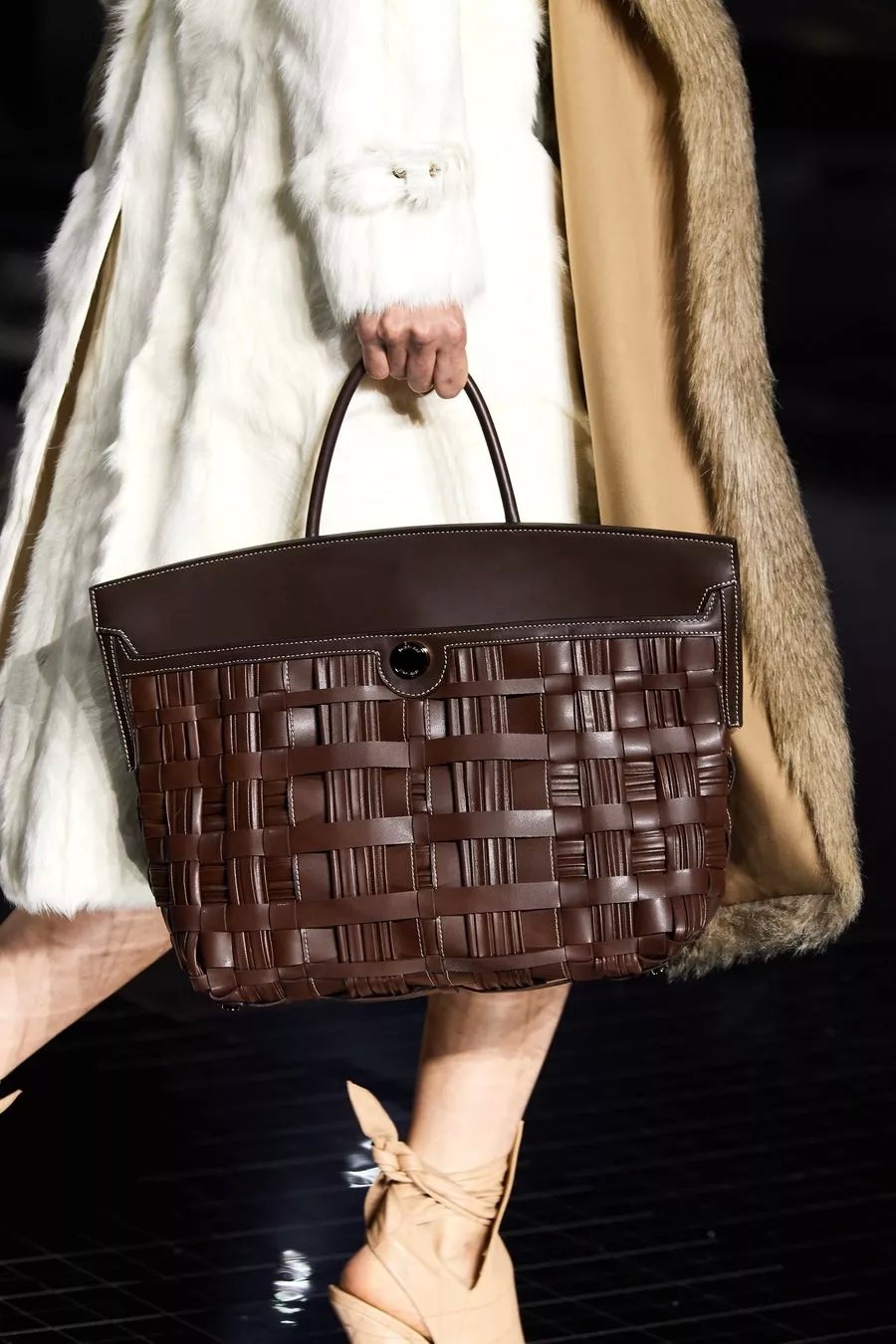 2019伦敦时装周时髦的冬天穿搭,2020年伦敦时装周视频