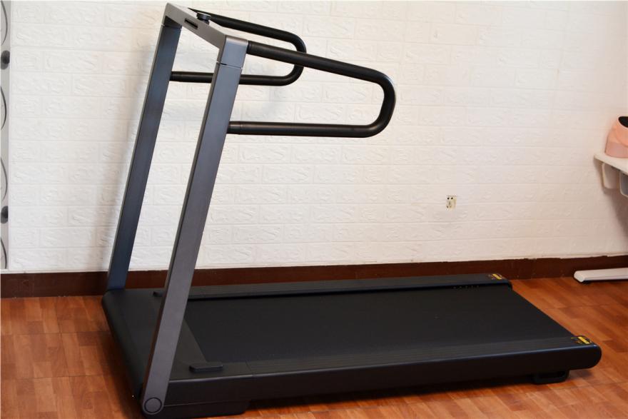 小米生态链walkingpad跑步机r2,小米跑步机和亿健跑步机哪个好