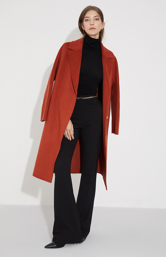 雾霾蓝大衣怎么搭配秋冬,秋冬大衣怎么搭配好看