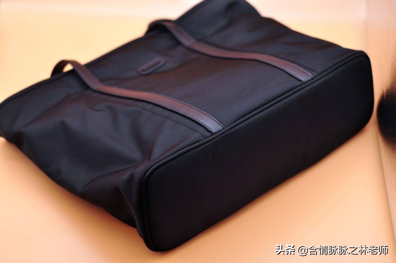 tomtoc托特包男生可以背吗,tomtoc简约托特包