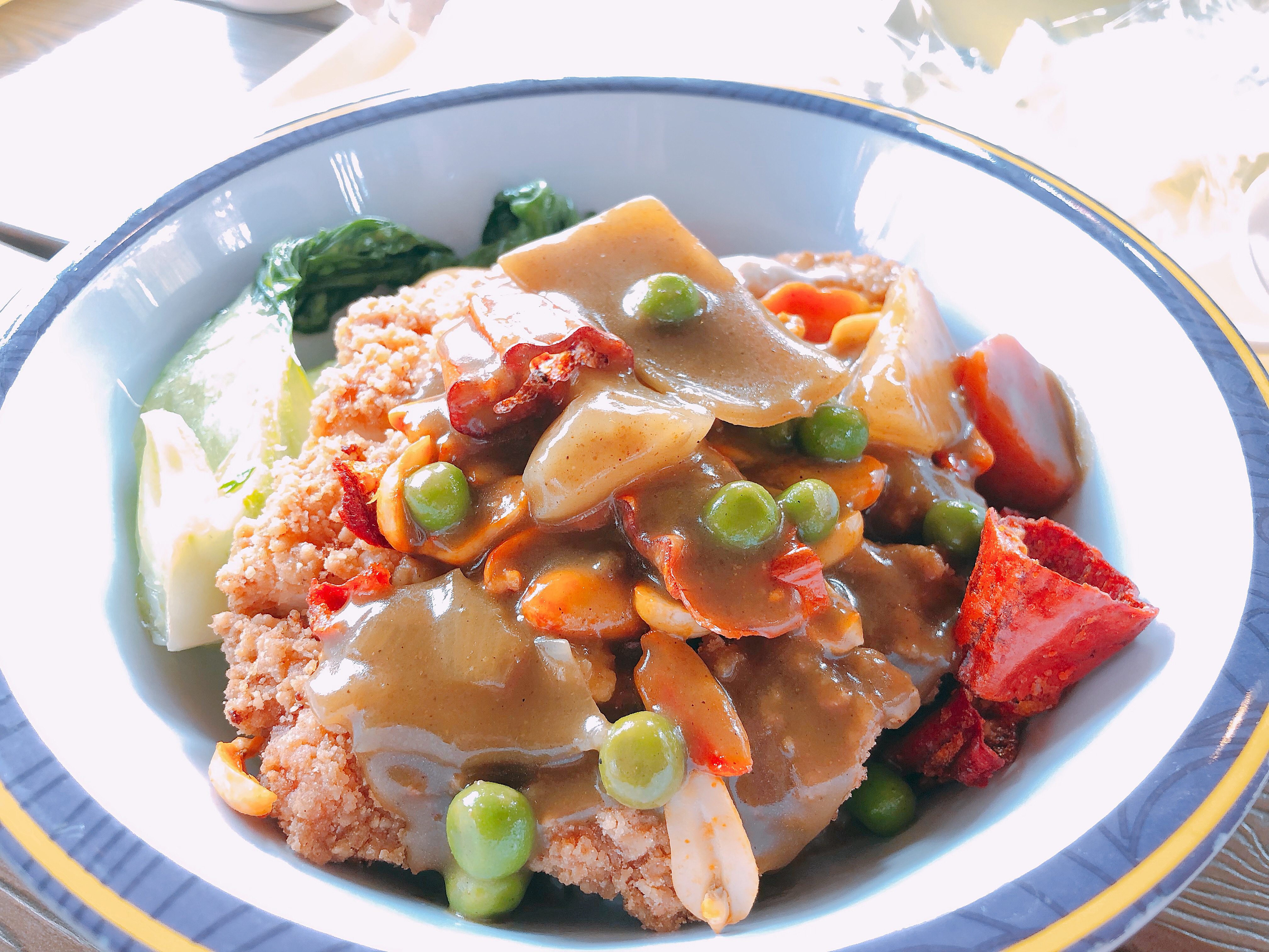 上海迪士尼酒店两天一夜攻略,上海迪士尼旅游攻略小礼品