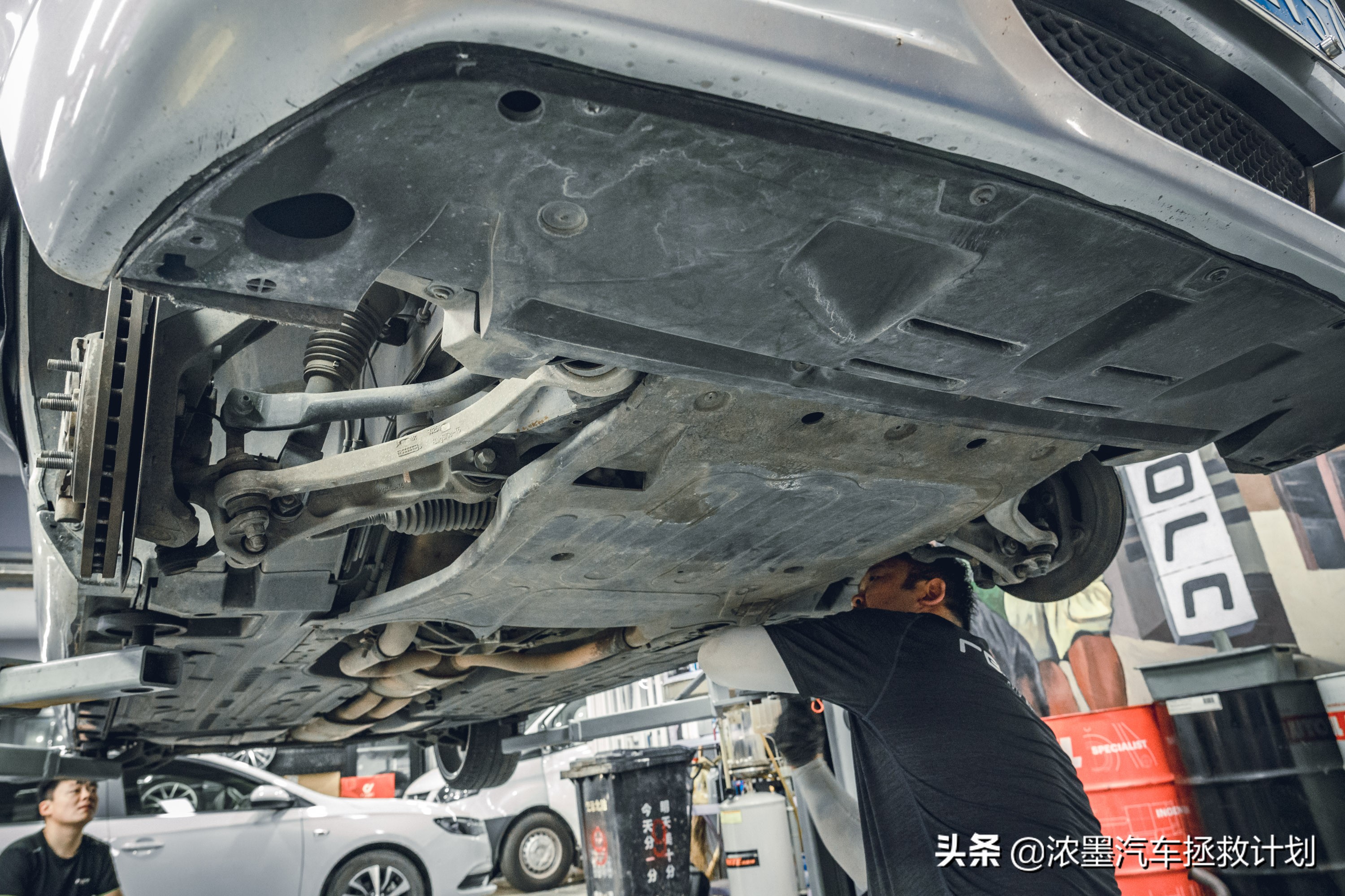 专业维修整备老款捷豹xj系列,老款捷豹xj整备视频