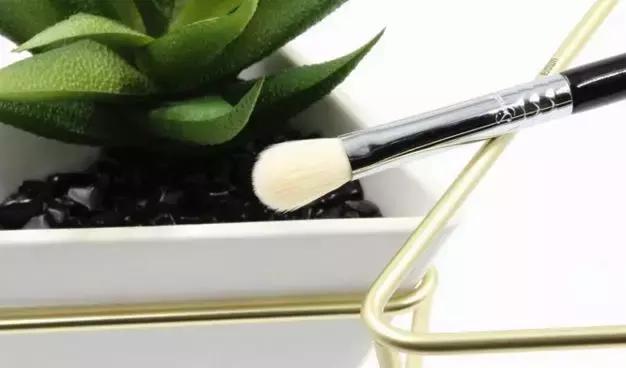 我都不敢想象化完妆后有多好看,化完妆丑了