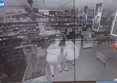 美国抢枪店事件,美国枪店被抢事件