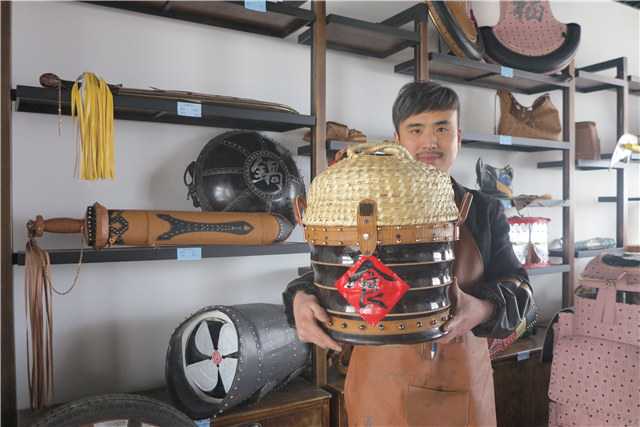 皮包，只有你想不到的，没有他做不出的，这个网红有一套