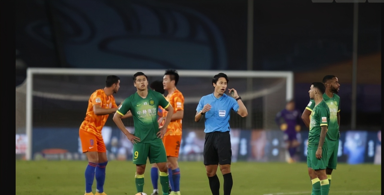 裁判再引争议中国足球,中国足协怎样来拯救中国足球