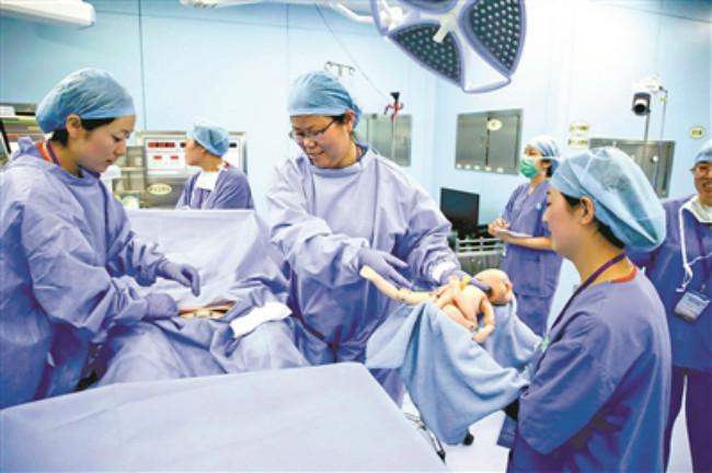 剖腹产竖切刀口比横切刀口恢复慢,剖腹产一胎竖切二胎可以横切吗