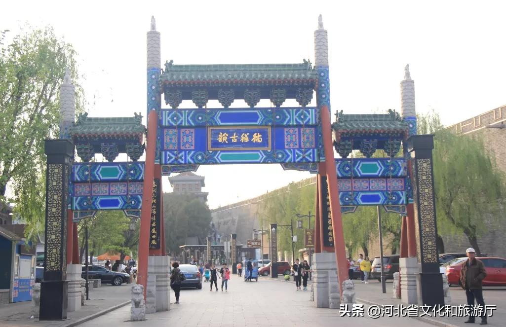 爱家乡游河北发现身边的美|披着初夏的清风，踏着热闹的浪，在五月的秦皇岛玩出新花样~