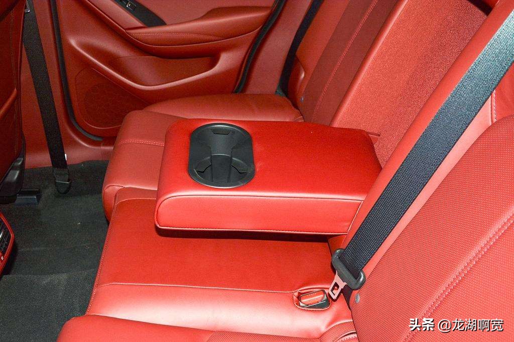 东瀛宝马！最美魂动红马自达CX4是最值得购买的平民买菜车吗