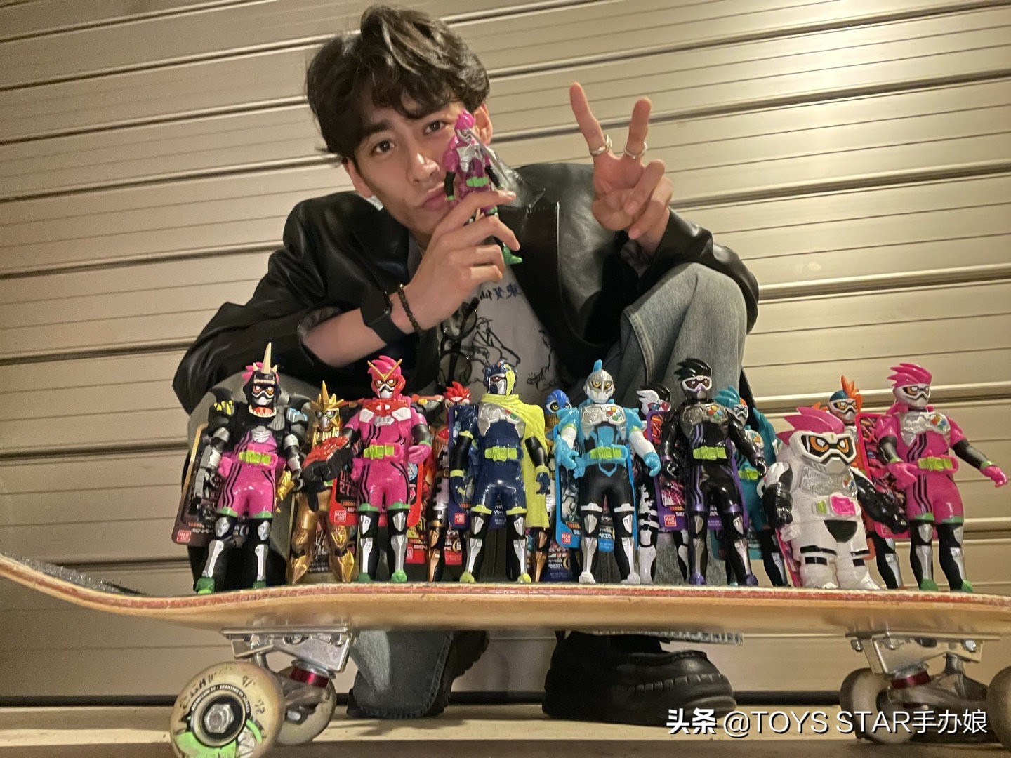 《假面骑士利维斯》原本要退场的他，竟然成为了三骑